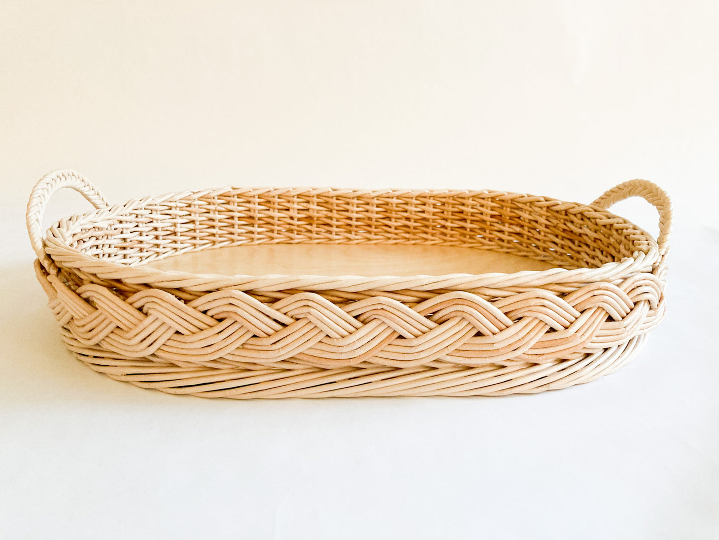 Woven decor tray