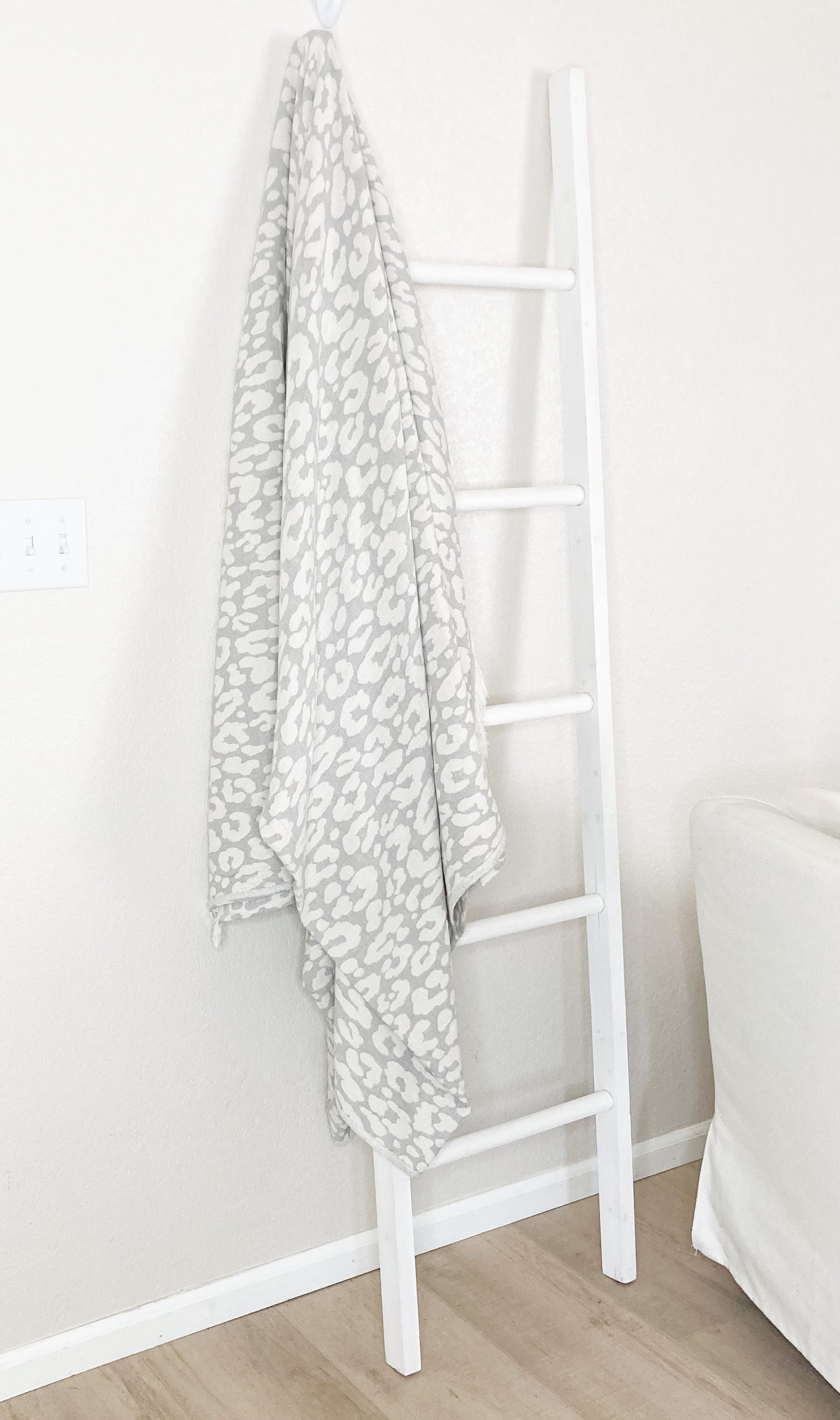 Leopard Print Throw Blanket